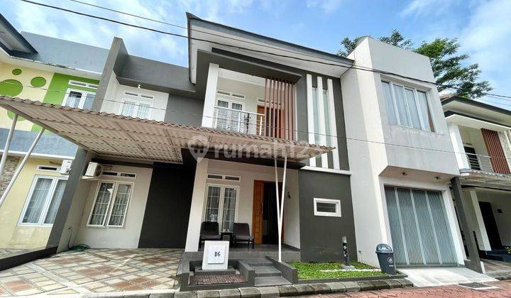 RUMAH MEWAH 2 LANTAI STRATEGIS DALAM PERUMAHAN DENGAN KUALITAS TERBAIK DI JALAN PALAGAN KM 7 NGAGLIK SLEMAN di Jalan palagan km9 Rumah 2 Lantai HGB Bagus 1