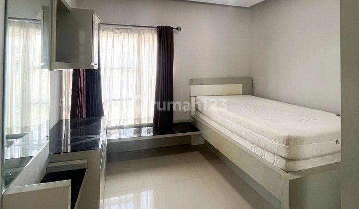 RUMAH MEWAH 2 LANTAI DALAM PERUMAHAN DI JALAN KALIURANG KM 6.8 DEKAT KE UGM

SEMI FURNISHED di Jalan kaliurang km 7.8 Rumah SHM 2