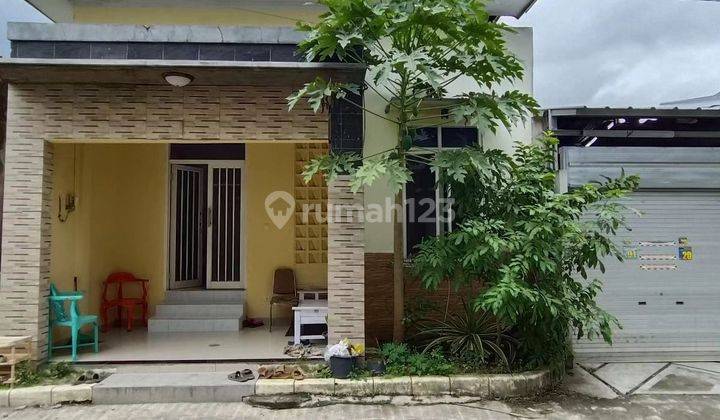 RUMAH CANTIK KUNING NYAMAN DENGAN TANAH LUAS DI TEGALREJO DEKAT TUGU JOGJA DAN MALIOBORO 

[ 1