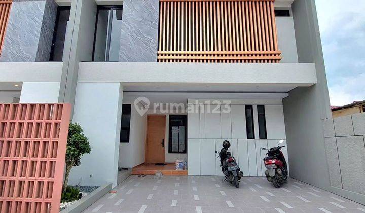 Istimewa
istimewa
istimewa

rumah Mewah 2 Lantai Modern Japanese Style Serasa Tinggal Di Jepang Lokasi Timur Kampus Upn Maguwo

2 Unit Kembar Siap Huni
dalam Ringroad

maghnet Kawasan:
--------------------------------
dekat Kampus Upn, Amikom, Uii, Instip 2