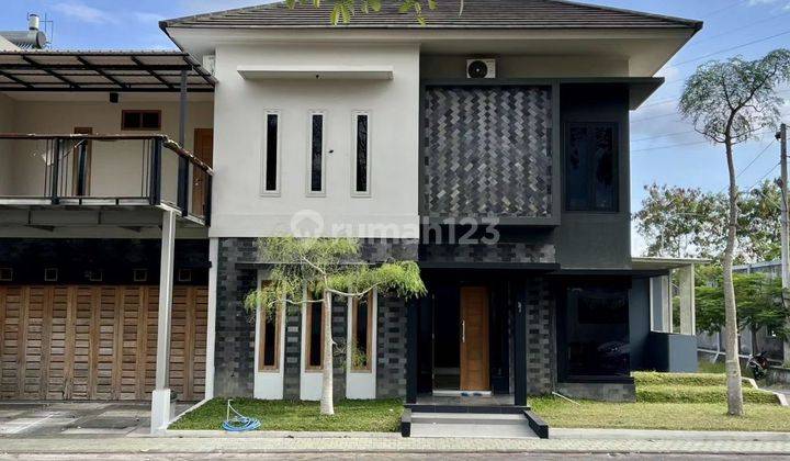 Rumah Mewah Dalam Perumahan di JL Palagan Km 10 Dekat Pasar Rejodani di Palagan km 10 Rumah 2 Lantai HGB Bagus 1