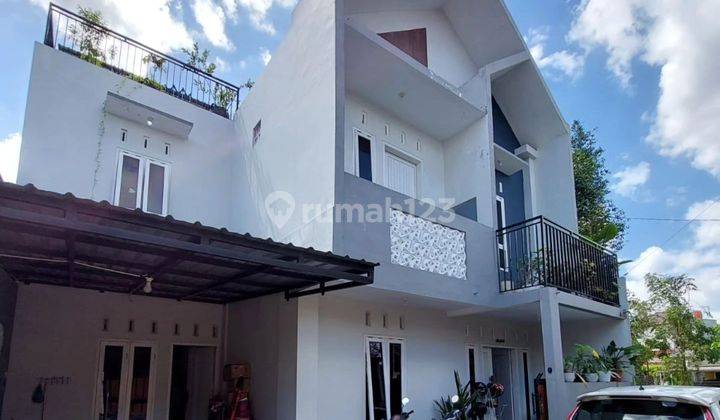 RUMAH MEWAH 2 LANTAI ESTETIK MODERN - DESAIGN SCANDINAVIAN KEKINIAN DI UTARA TAJEM DEKAT BUDI MULIA 
 1