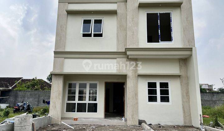 Rumah Baru Dalam Cluster di JL Magelang Km 9 Dekat Sleman City Hall dan Pemda Sleman
 2