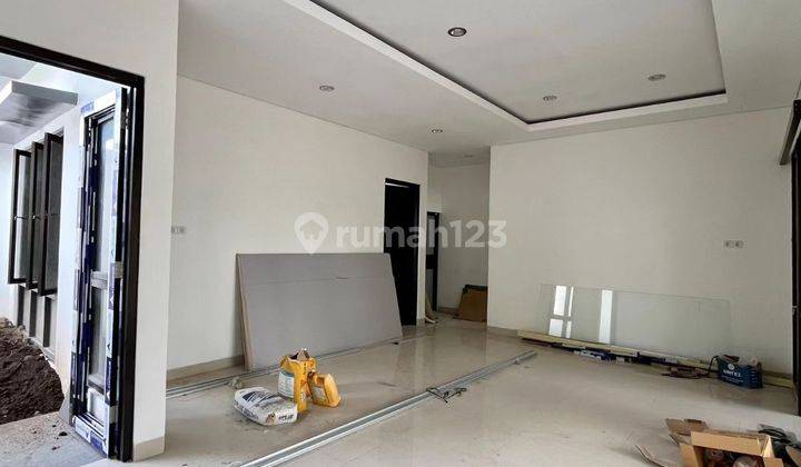 Rumah Baru Dalam Perumahan di Maguwoharjo Dekat UPN dan AMIKOM

 2