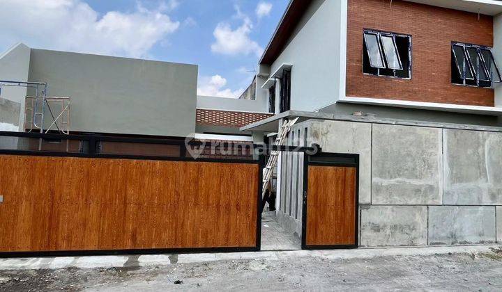 Rumah Baru jalan kaliurang km 8,5 dekat UGM DAN PASAR CLOMBO 1