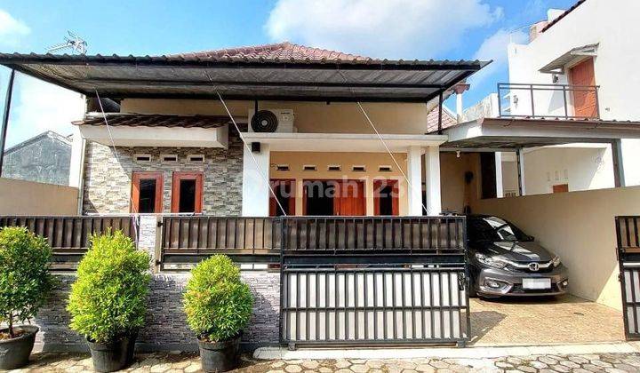 RUMAH CANTIK MINIMALIS -  LINGKUNGAN NYAMAN DI JALAN KABUPATEN TRIHANGGO GAMPING DEKAT KAMPUS UNISA

 1