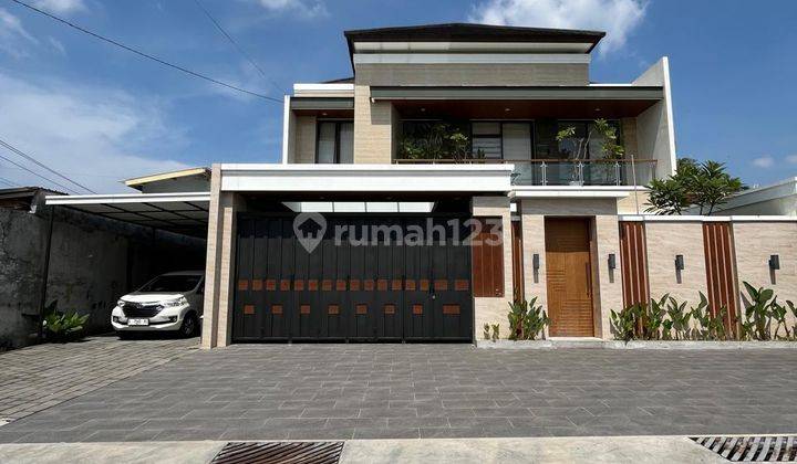 Rumah Mewah 2 Lantai Luas Dengan Kolam Renang Di Jalan Gito Gati Ngaglik Sleman Dekat Sch Mall 17