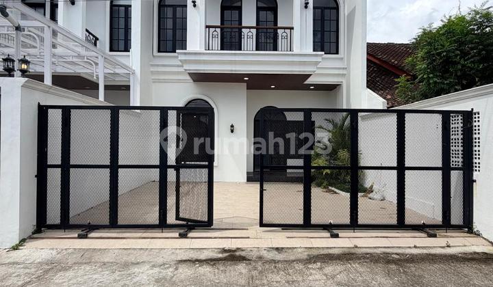 Harga Dari Harga 1.690 Milyarrumah Mewah Modern American Clasic 2 Lantai - Harga Murah Banget di Wedomartani Ngemplak Sleman Dekat Budi Mulia Tajem