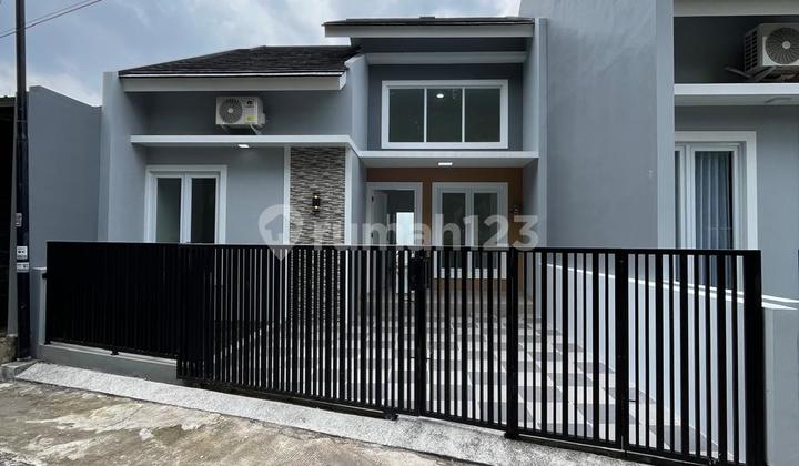 RUMAH BARU CANTIK MINIMALIS MODERN DALAM PERUMAHAN DI PURWOMARTANI KALASAN SLEMAN DEKAT SWALAYAN PAMELA 7

Lokasi:
Perumahan Pesona Purwo Indah

Harga: 832 Juta [ Nego ]
----------------------------------------
Legalitas:
SHGB PT 
( Bs ditingkatkan ke SHM