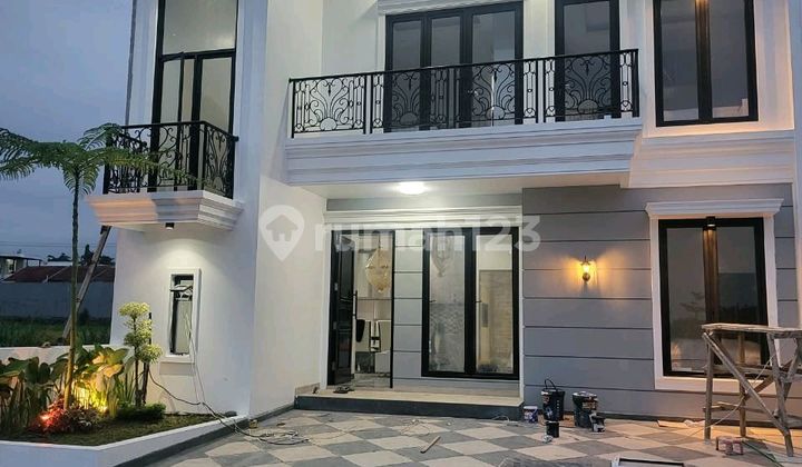 Rumah Mewah 2 Lantai Klasik Modern Dalam Cluster Eklusif Di Pendowoharjo Dekat Sch Dan Pemkab Slemanu