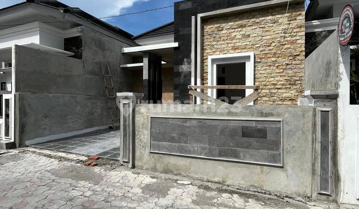 Rumah Cantik Modern Istimewa Dalam Cluster Di Jalan Kaliurang Km 12 Ngaglik 2