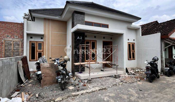 Rumah Cantik Limasan Modern Dekat Stadion Sultan Agung Dan Kiliner Sate Pak Pong Pusat Jalan Imogiri  1