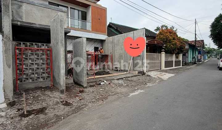 Rumah Mewah Kontemporer Modern 2 Lantai dengan Tanah Luas - Semi Furnished di Purwomartani Kalasan Sleman Dekat Swalayan Pamela 7 2