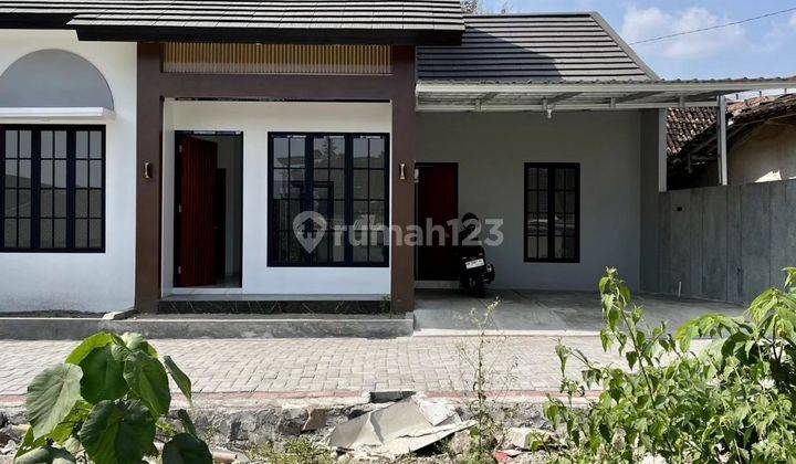 Rumah Baru Dalam Cluster di JL Magelang Km 10 Dekat Sleman City Hall
Luas Tanah : 2