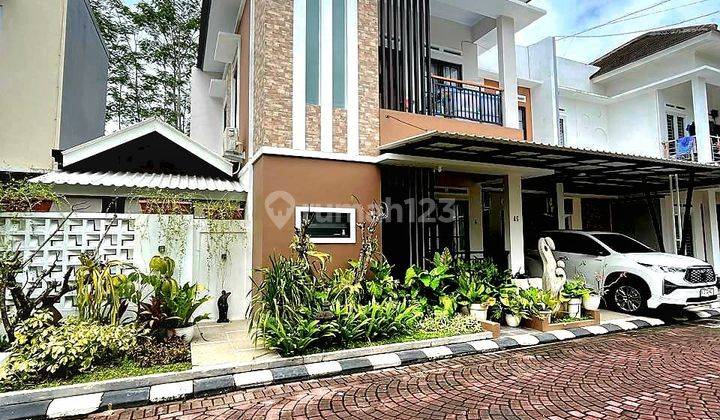 Rumah Mewah 2 Lantai Dalam Perumahan Di Jalan Palagan Dekat Filosofi Kopi Lokasi : Jl Sadewa, Palagan Telogo Rejo, Sariharjo, Ngaglik  1