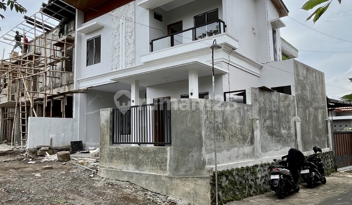Rumah Baru 2 Lantai di Utara Pasar Godean Margoluwih Seyegan