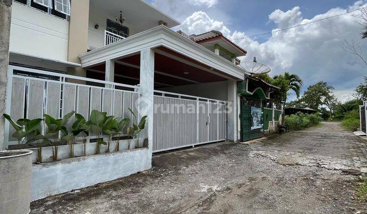 Rumah Mewah Modern 2 Lantai Berkualitas Di Wedomartani Ngemplak Sleman

dekat Budi Mulia Tajem
 2