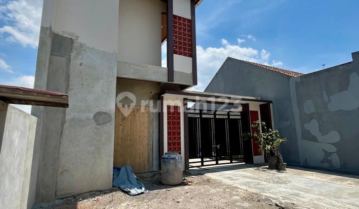 Exclusive Luxury 2-Storey 18-Room Boarding House - Strategic Fully Furnished in Premium Condong Catur Area Near UPN Campus 2