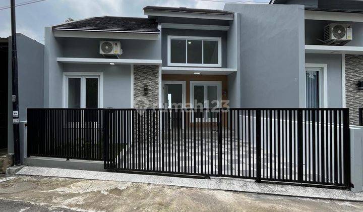 RUMAH BARU CANTIK MINIMALIS MODERN DALAM PERUMAHAN DI PURWOMARTANI KALASAN SLEMAN DEKAT SWALAYAN PAMELA 7

Lokasi:
Perumahan Pesona Purwo Indah

Harga: 832 Juta [ Nego ]
----------------------------------------
Legalitas:
SHGB PT 
( Bs ditingkatkan ke SHM 1