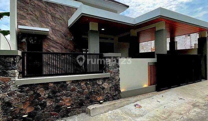 Rumah Mewah Desain Tropis Modern Dengan Tanah Yang  1