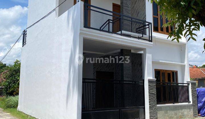 Rumah Baru Cantik 2 Lantai Minimalis - Harga Murah Banget Di Dekat Kampus Umy Kasihan  2