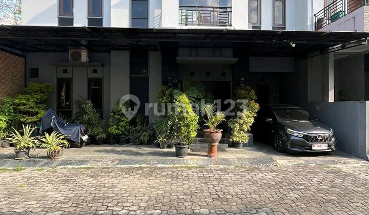 Rumah Mewah 2 Lantai Istimewa Dalam Perumahan Pondok Permai Nitikan Umbulharjo Rumah Mewah 2 Lantai Istimewa Dalam Perumahan Pondok Permai Nitikan Umbulharjo