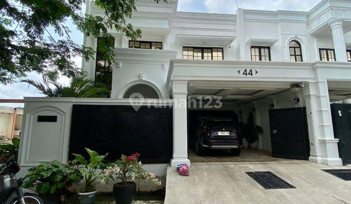 Rumah Mewah Megah Desaign Mediteranian Tropical 2 Lantai Dengan Kolam Renang Di Banyuraden Gamping Sleman Jogja Fully Furnisheddekat Ke Kota Jogjadalam Ringroadakses Jalan Strategisharga: 4.65 Milyar [nego]-----------------------------------------legalita 2