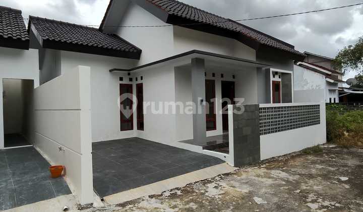 Rumah Baru Minimalis Midern 2 Unit Di Catur Harjo Sleman Dekat Ibarbo Park Rumah Baru Minimalis Midern 2 Unit Di Catur Harjo Sleman Dekat Ibarbo Park
