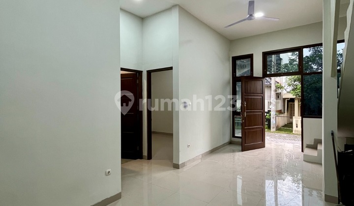 Rumah Baru Di Condongcatur Dekat Ugm Dan Pasar Kolombo Jl Kaliurang Km 7, 2