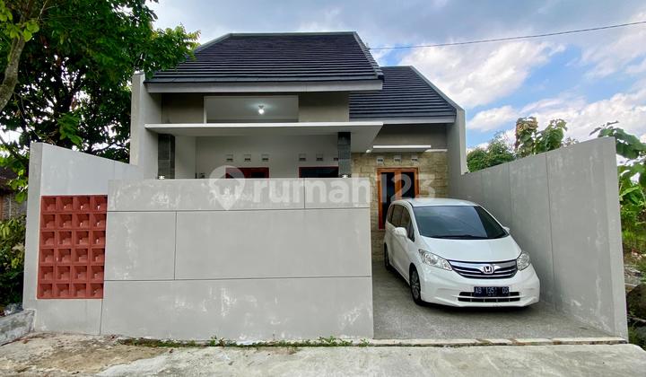Rumah Cantik Modern Dengan Tanah Luas Dan Tata Ruang Lega Di Jalan Palagan Km 12 1