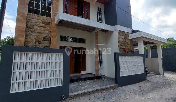 Rumah Mewah 2 Lantai Modern Hook - Harga Murah Di Jalan Kaliurang Km 13 Dekat Pasar Jangkang Ngemplak Sleman 1