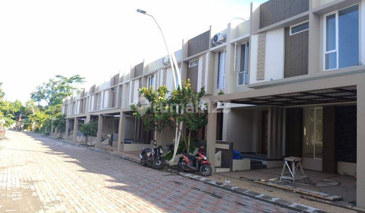 Rumah Minimalias Modern 
dekat Ugm, Uii & Sekolah Al Azhar

*tipe Livia*
 2