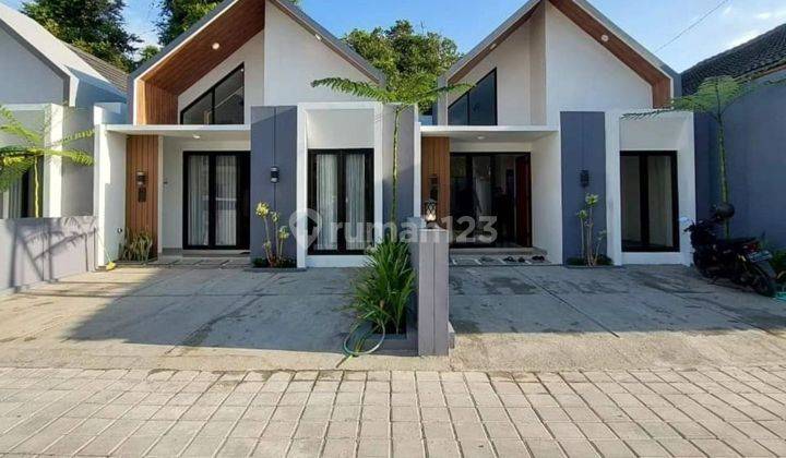 Rumah Modern Scandinavian Style Dalam Komplek Cluster Pinasthika Regency Di Jalan Kaliurang Km 12,5 Sukoharjo Ngaglik Sleman, Dekat Kampus Uii Terpadu Yogyakarta. 2