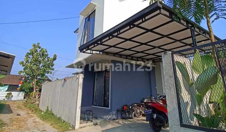 House Near the City Near Aau Kemasan Street Located