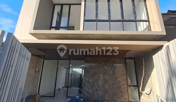 Rumah Baru Mewah 2 Lantai Modern Kontemporer Kekinian Di Dekat Balai Desa Purwomartani Rumah Baru Mewah 2 Lantai Modern Kontemporer Kekinian Di Dekat Balai Desa Purwomartani