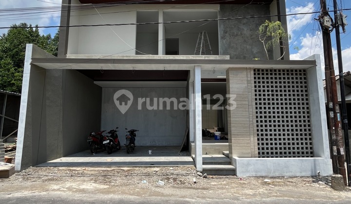 New House With Spacious Land Contemporary Design In Purwomartani Near Sambisari Temple New House With Spacious Land Contemporary Design In Purwomartani Near Sambisari Temple