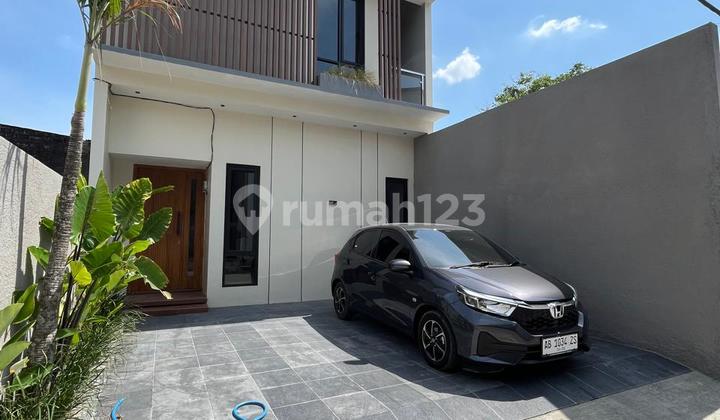 Rumah Mewah 2 Lantai Dalam Cluster 7 Unit Strategis Di Jalan Palagan Km 9, Gito Gati Ngaglik Sleman15 Menit Ke Kampus Ugm Dan Uii