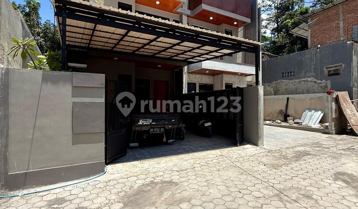 Jalan Kaliurang KM 13 Ngemplak Sleman Dekat Pasar Jangkang