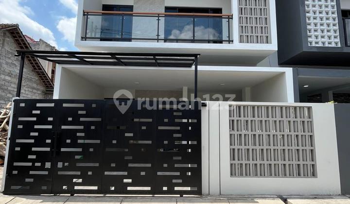 Strategis Banget‼️rumah Baru Mewah Modern 2 Lantai Istimewa Di Jalan Kaliurang Km 8.5 Plosokuning Minomartani Slemandekat Ke Kampus Ugm Strategis Banget‼️rumah Baru Mewah Modern 2 Lantai Istimewa Di Jalan Kaliurang Km 8.5 Plosokuning Minomartani Slemandekat Ke Kampus Ugm