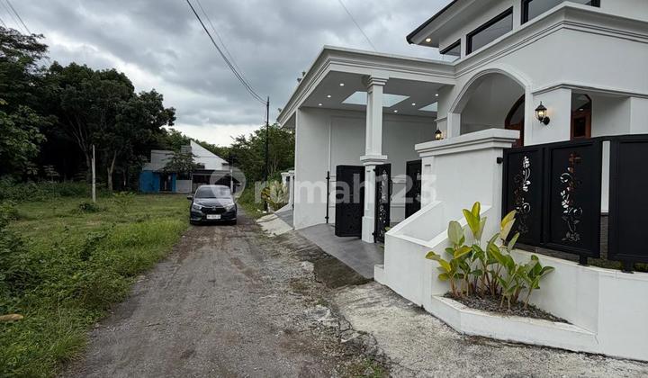Istimewa Bangettata Ruang Lega‼️rumah Mewah Klasik Modern - Berkualitas Premium Di Jalan Kaliurang Km. 13 Sukoharjo Ngaglik Sleman  2