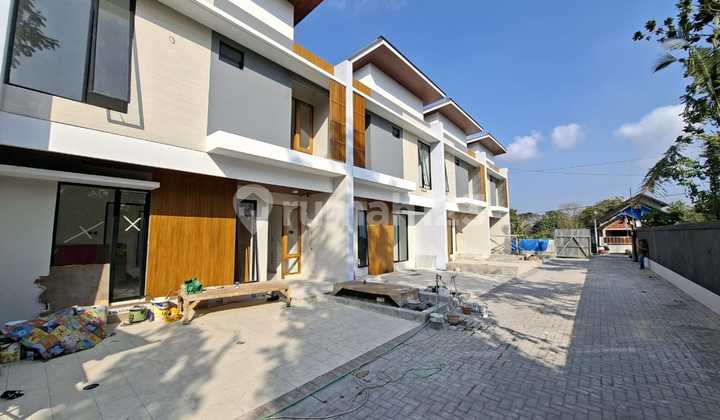 Rumah Mewah Modern Kontemporer 2 Lantai Dalam Mini Cluster 5 Unit Di Tlogoadi Mlati Sleman Dekat Rsa Ugm 2