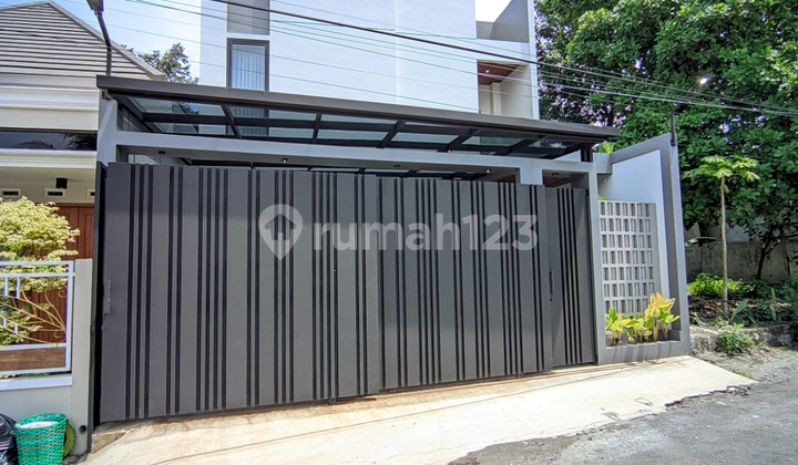 Dijual Rumah Model Industrial Modern Dekat Kampus Uii Terpadu Bangunan Baru Gress Mewah