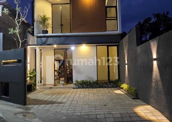 Rumah Modern 2 Lantai Kontemporer Dalam Mini Cluster 4 Unit Lavanya Jogja Di Sukoharjo Ngaglik Slema 2