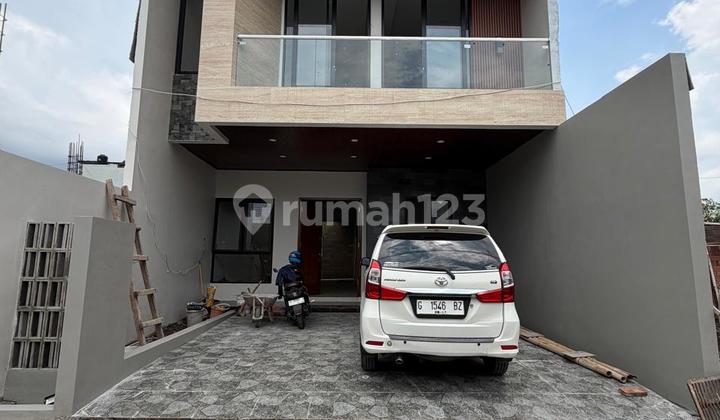 Murah Area Palagan‼️rumah Baru 2 Lantai Desaign Mewah Kekinian Di Jalan Palagan Km 8 Ngaglik Sleman Dekat Hotel Hyattlokasi:jalan Palagan Km 8 Ngaglik Sleman 1.850 2