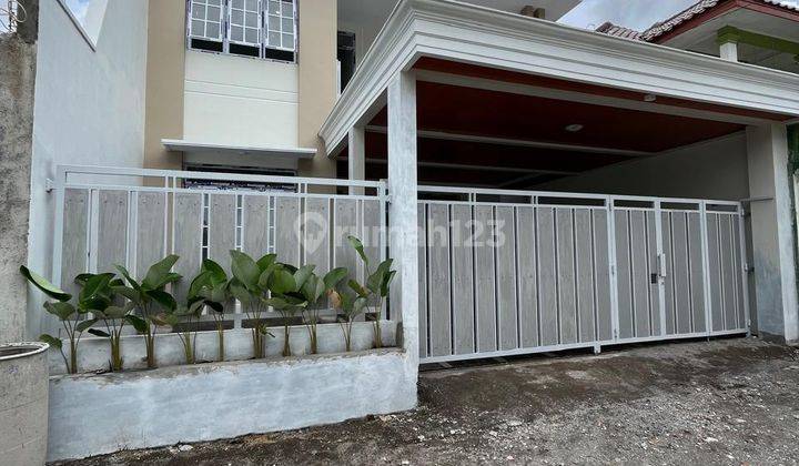 Rumah Mewah Modern 2 Lantai Berkualitas Di Wedomartani Ngemplak Sleman

dekat Budi Mulia Tajem
 2