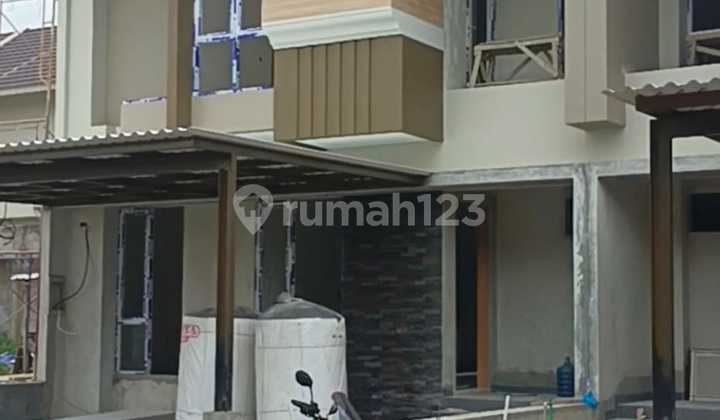 Modern Minimalist House in Kaliurang Housingnear UGM & Al Azhar School 2