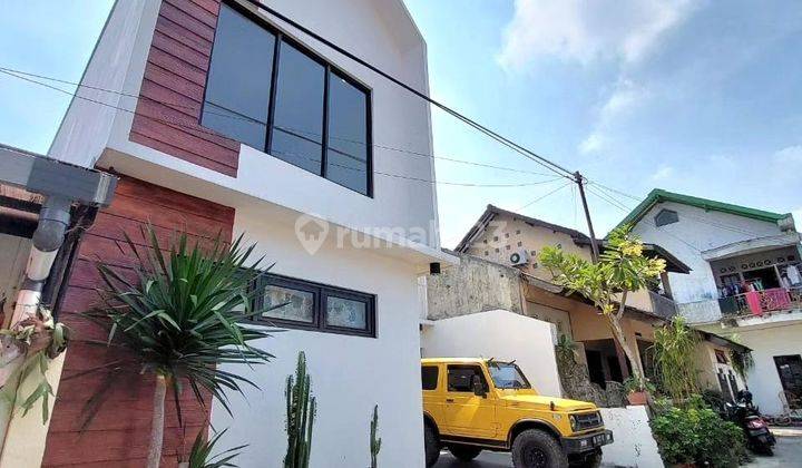 Rumah Baru Cantik Fully Furnished Scandinavian Dalam Perumahan Di Condong Catur Dekat Pakuwon Mall

 1