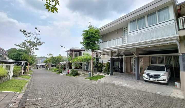 Istimewa! Rumah Mewah Fully Furnished Lux Instagramable Dalam Komplek Perumahan Elite Citra Grand Mutiara Jalan Wates Km 9 Gamping Sleman Yogyakarta. Lokasi: Citra Grand Mutiara Waterpark Residence Jl. Wates Km.9 Gamping Sleman Yogyakarta Istimewa! Rumah Mewah Fully Furnished Lux Instagramable Dalam Komplek Perumahan Elite Citra Grand Mutiara Jalan Wates Km 9 Gamping Sleman Yogyakarta. Lokasi: Citra Grand Mutiara Waterpark Residence Jl. Wates Km.9 Gamping Sleman Yogyakarta