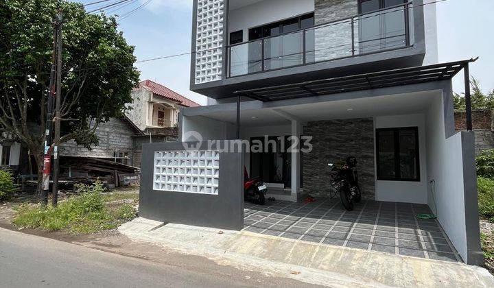 Rumah Baru Modern 2 Lantai Di Jalan Kaliurang Km 8.5 Plosokuning Minomartani 2