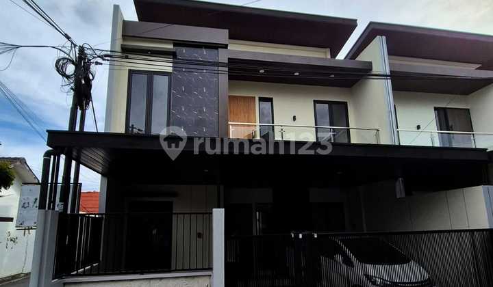 Ready-to-Occupy 2-Story Luxury House with Back Access in Sidoarum Housing Near Mosque